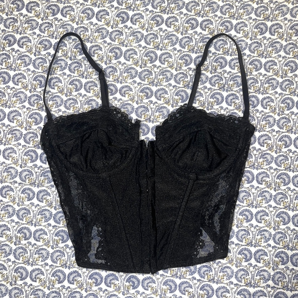 EDIKTED CORSET TOP